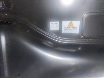 Kapota VW Transporter T4 (1992–2003) - 3