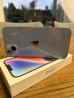 iPhone 14 plus - bledě modrý - 3