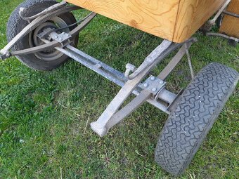 Prodám bryčku (kočár) za koně - 3