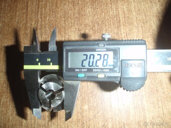 Nová kleština UAG 12 průměr 8mm - 3