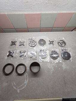 Řeznický mlýnek na maso PROFI - 3