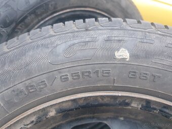 Goodyear 185/65/15 - 3