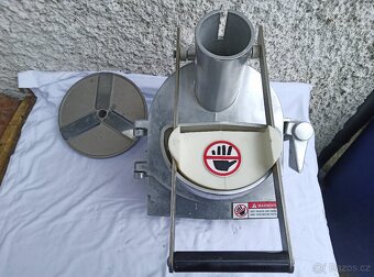 Krouhač zeleniny k robotu RM - 3