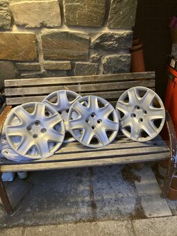 Zimní pneu s disky 195/60 R15 88T ET45 Barum Polaris 5 - 3