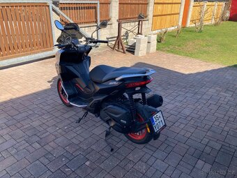 Aprilia 125 SRGT - 3