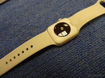 Apple Watch SE 40mm CZ záruka 9/2026 100%baterie - 3