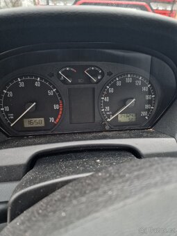 SKODA FABIA 2002r 1.4 MPI NA díly - 3