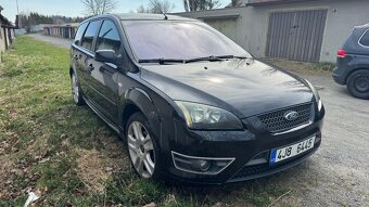 Ford Focus 2.0 - Na náhradní  díly  - 3