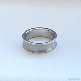 Prsten z chirurgické oceli UNISEX - 3