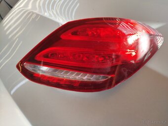 Mercedes Benz C Klasse W205 zadní světlo - 3
