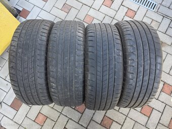 Letnípneu Bridgestone 215/60R16 - 3