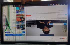 monitor - Samsung 22" - S22D390H - poškozený displej - 3