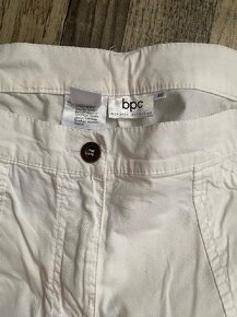 Luxusní bílé kalhoty-kraťasy Bonprix vel.46/XXL - 3