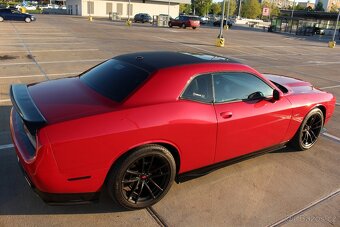 Dodge Challenger 5,7l V8 Hemi - 3