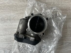 Audi 3.0 TFSI škrtící klapka 06E133062C S4 S5 Q7 A6 A7 - 3