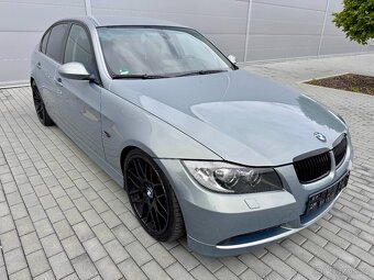 BMW e90 325i MANUÁL SPORTSITZE XENONY - 3