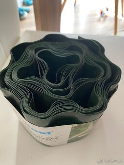 Okraj záhonů plastový 10 cm x 9 m - 3