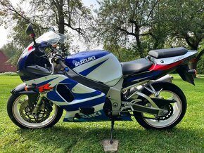 Suzuki GSX-R 750 - 3