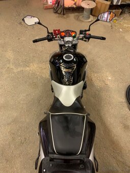 Suziki GSR 600 - 3