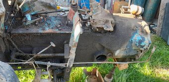 Prodám zadní část traktoru zetor 5611 - 3