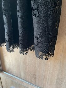 Krajkové plesové šaty M/L - 3
