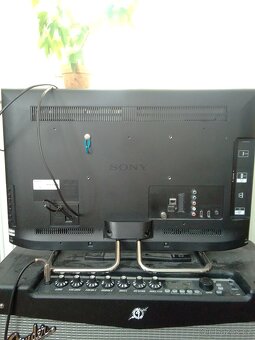 SONY BRAVIA 70 KDL - 26EX320 - 3