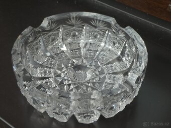 Popelník z broušeného skla - 3