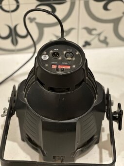 LED PAR RGB 18x3W - 3
