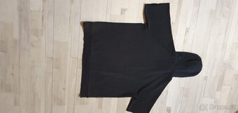 Under Armour černá mikina s kr. ruk. vel. XL - 3