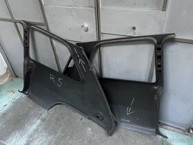 prodám plechařinu Renault 5 - 3