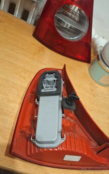 Renault Clio zadní světla 1ks/200Kč - 3