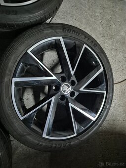 5x100 215/45 R18 - 3