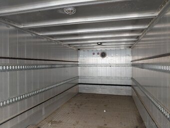 Skříň - buňka - sklad - garáž 5,3m hliník - 3