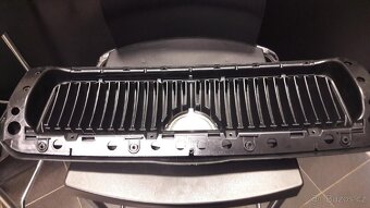 Maska chladiče, větrací mřížka Octavia 01-04 - 3