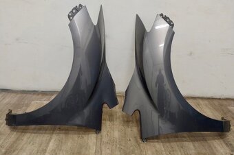 Mazda CX-7  přední část vozidla - 3