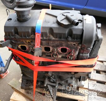 MOTOR NA VOZY ZNAČKY VOLKSWAGEN.MOTOR JE POUŽITÝ A VYMONTOVA - 3