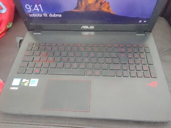 Herní notebook ASUS - 3