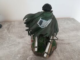 Anime figurka Attack on Titan - Levi 15cm - 3