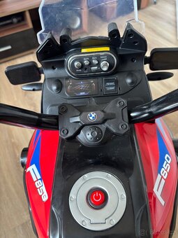 Elektrická Motorka BMW F850 - 3