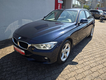 BMW Řada 3 320d Limousine NAVI 135kW - 3