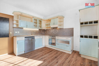 Prodej bytu 2+1, 63 m², Chlumec, ul. Stradovská - 3
