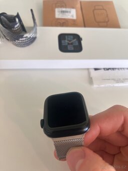 Apple Watch SE 2022 44mm - 3