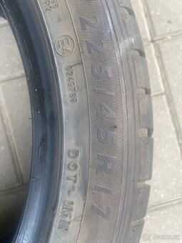 Dunlop SP Sport Fastresponse 225/45-17 - 3