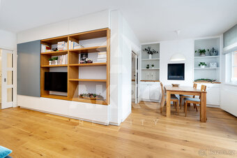 Prodej bytu 3kk 97m2, balkon 8m2, zahrada 187m2 s terasou v - 3