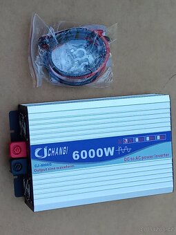 Invertor (měnič napětí) 6000W, 12Vss/230V stř., čistý sinus - 3