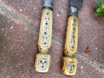 Prodám servírovací příbory kov/kost - 3
