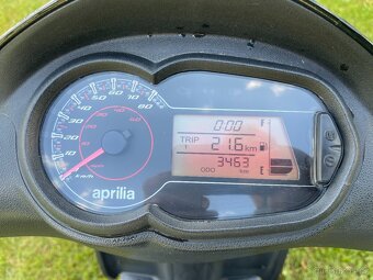 Aprilia SR 50 Motard - 3