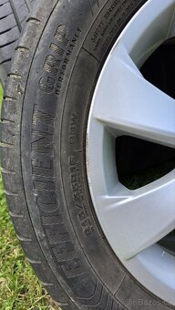 Letní pneu 215/55 R16 + alu disky - 3