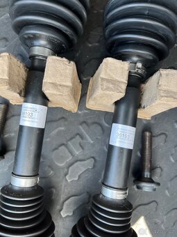 Poloosa spidan přední prava leva audi a4 b8 2.0 nafta - 3