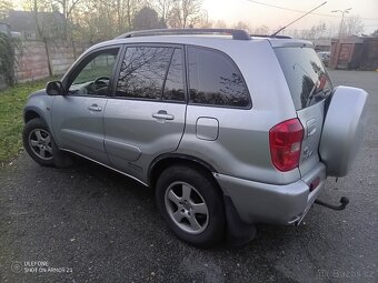 Toyota RAV4 - 2,0 110kw - benzín - 3